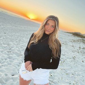 Meet your Posher, Lexi